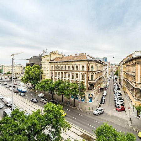 Bpr Luxe De Noir Et Blanc Apartment Budapest Eksteriør billede