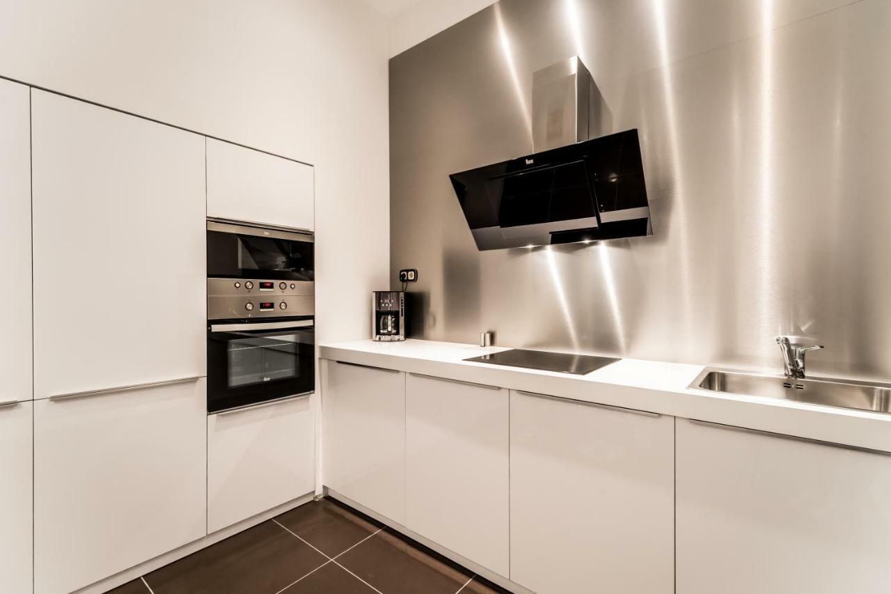 Bpr Luxe De Noir Et Blanc Apartment Budapest Eksteriør billede